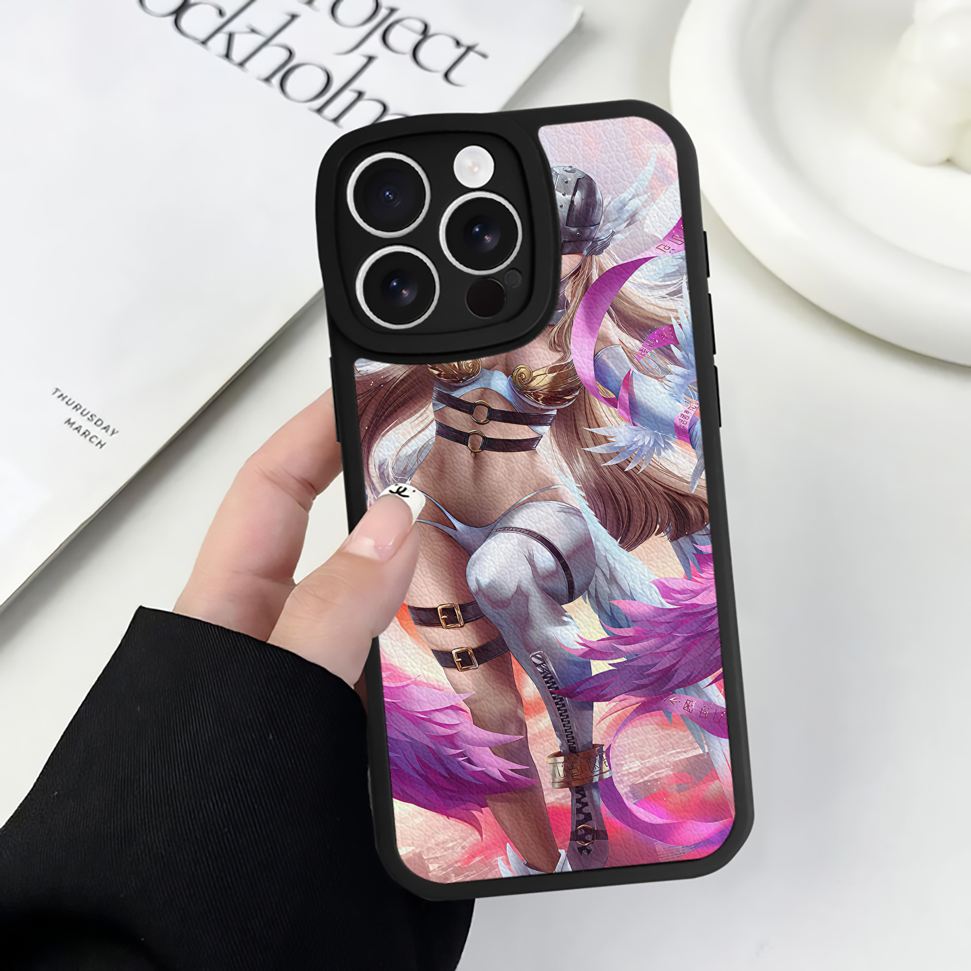 （画像用） Digimon デジタルモンスター/デジモン 【iPhone 16シリーズ対応】シリコンスマホケース（レザー調） 材質：シリコン